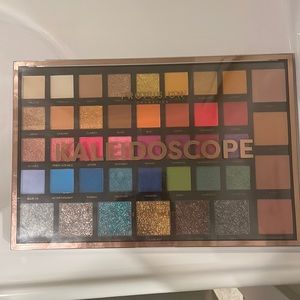 Kaleidoscope eyeshadow palette
